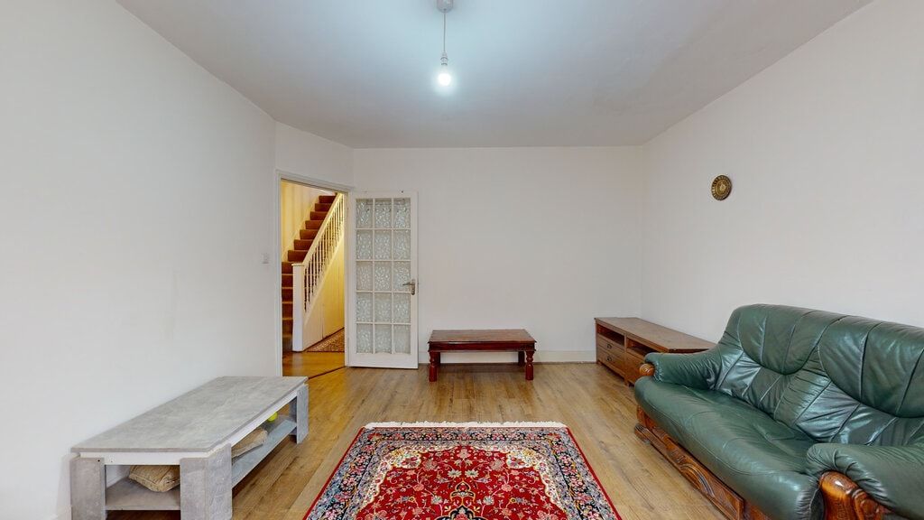 Property photo 2 of 29