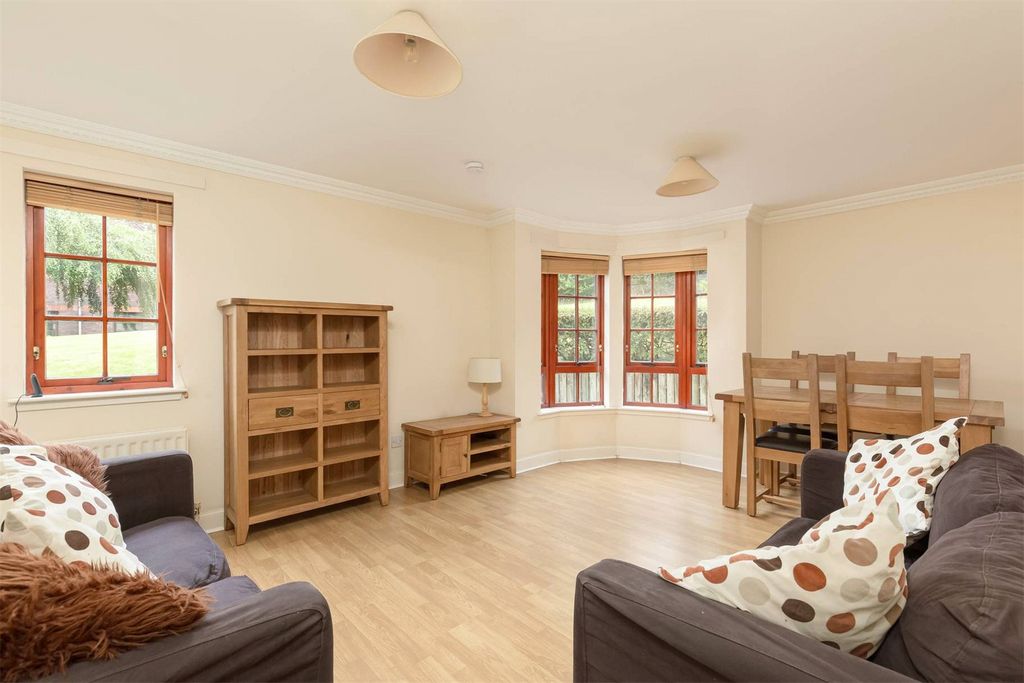 Property photo 2 of 18 Picture No. 03