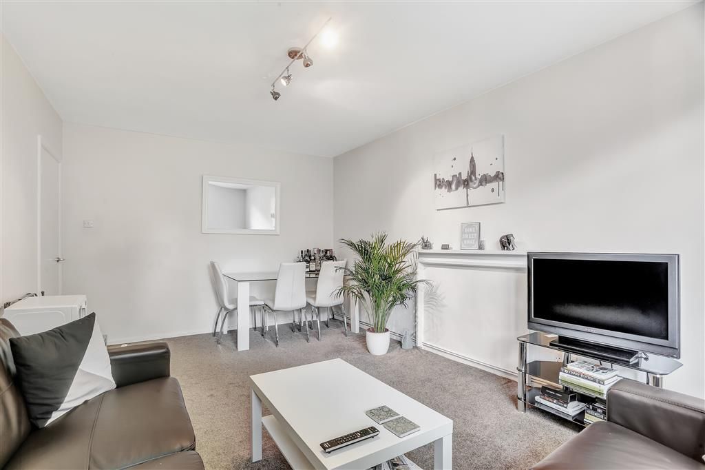 Property photo 1 of 9 Reception Room