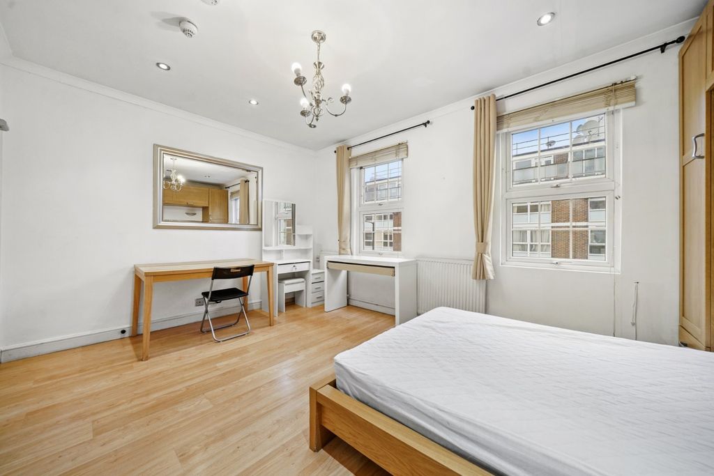 Property photo 3 of 8