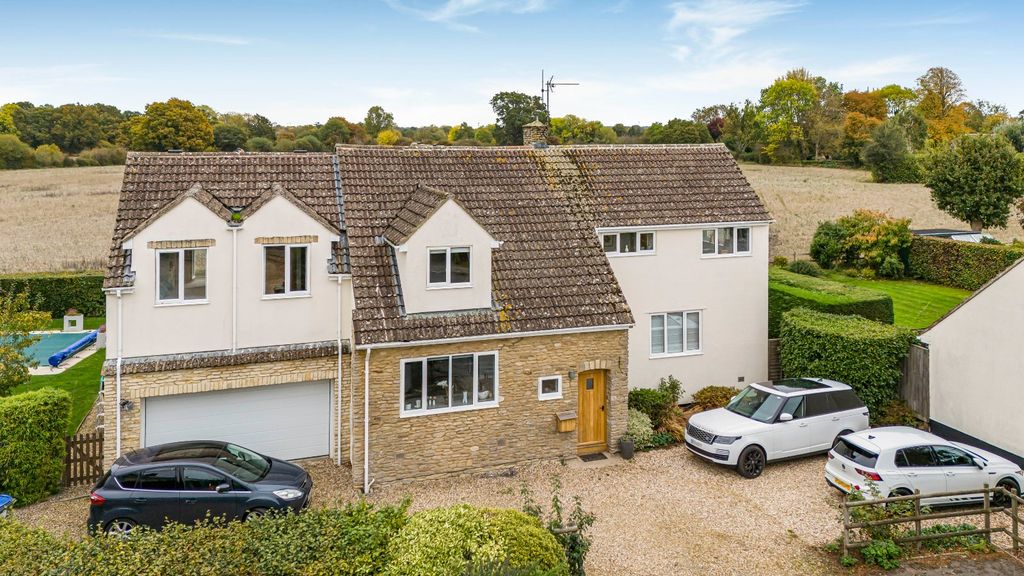 Property photo 2 of 21 Picture No. 19