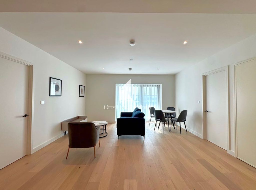 Property photo 3 of 37