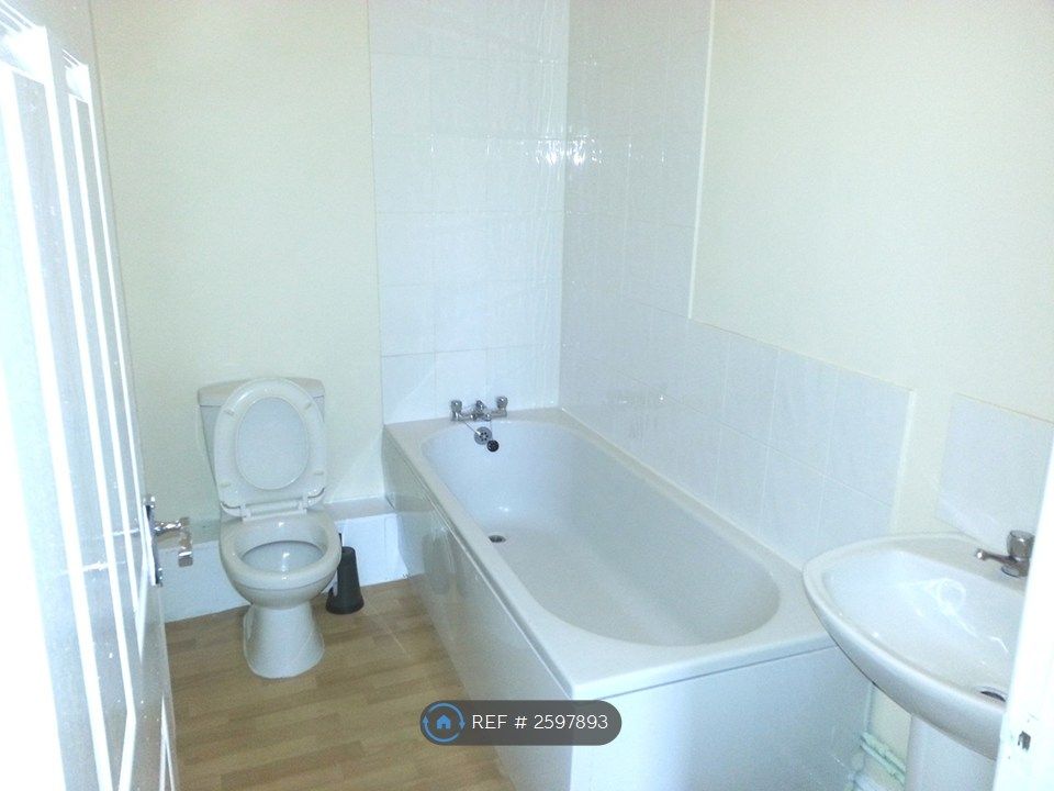 Property photo 3 of 4