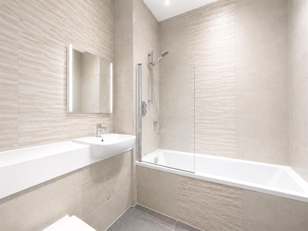 Property photo 2 of 8 A5A60793-E315-49A4-Be1E-B81De1F3F8Ef.Png