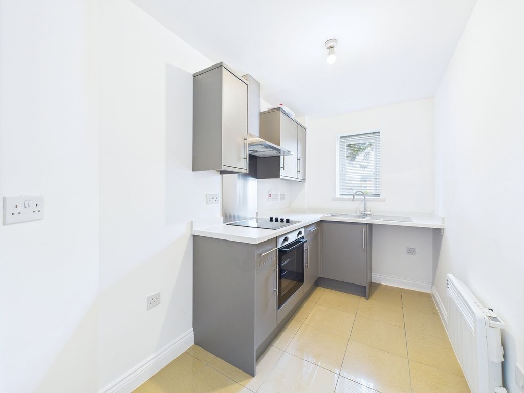 Property photo 2 of 8 Cam01909G0-Pr0372-Still002