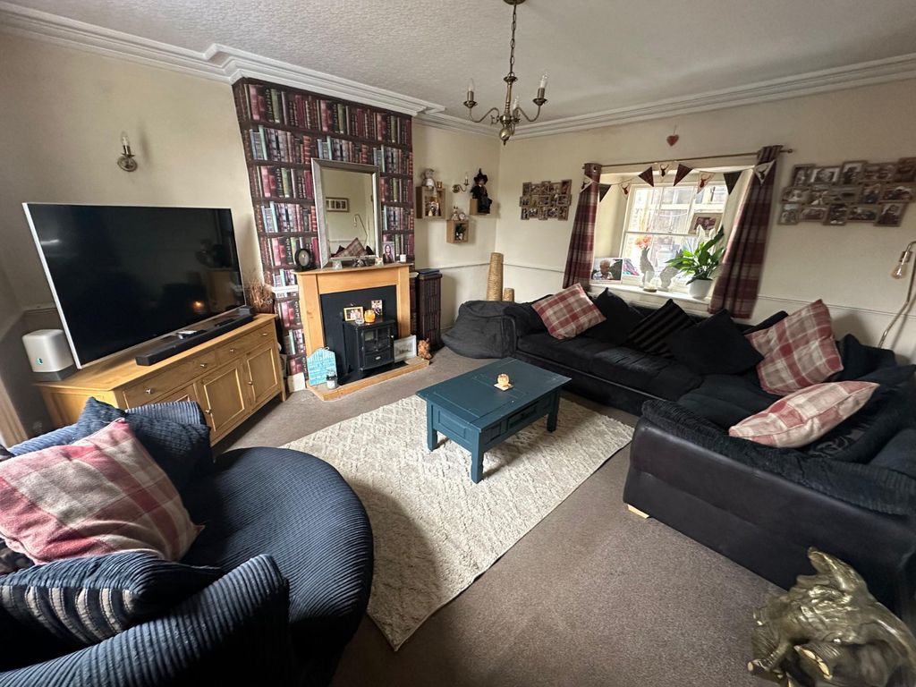 Property photo 2 of 10 Reception Room