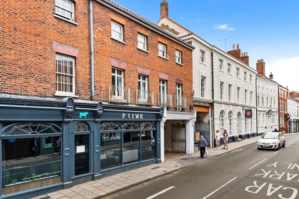 Property photo 1 of 17 32Astgilesst-017.Jpg