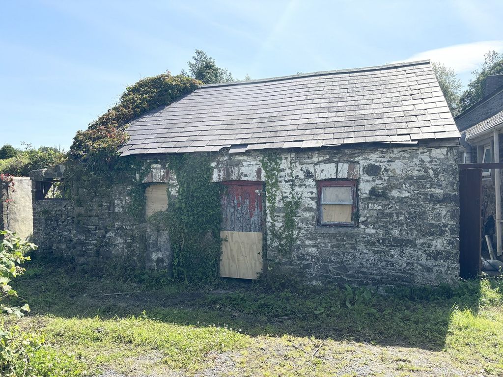 Property photo 2 of 10 Not Specified