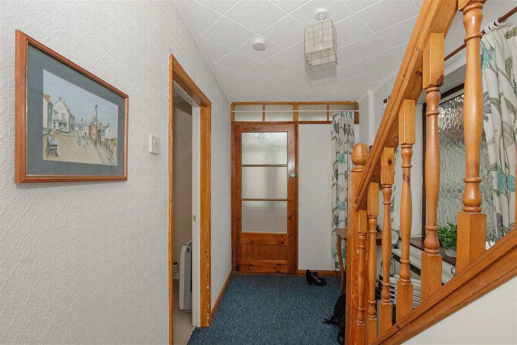 Property photo 2 of 21 Img_9818.Jpg