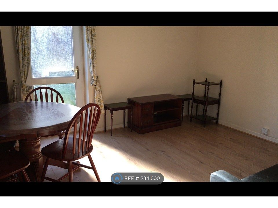 Property photo 3 of 13 Living Room