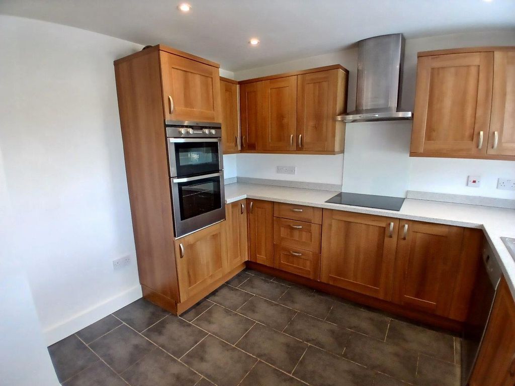 Property photo 3 of 21 3.Jpg