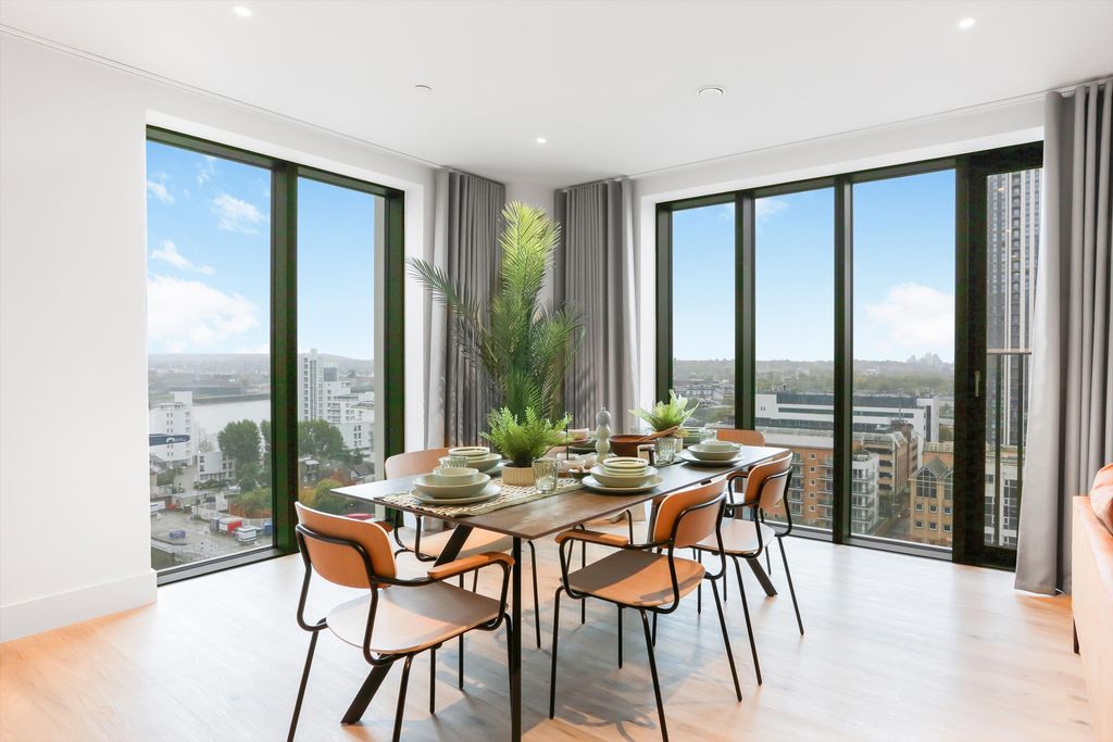 Property photo 2 of 30 Image