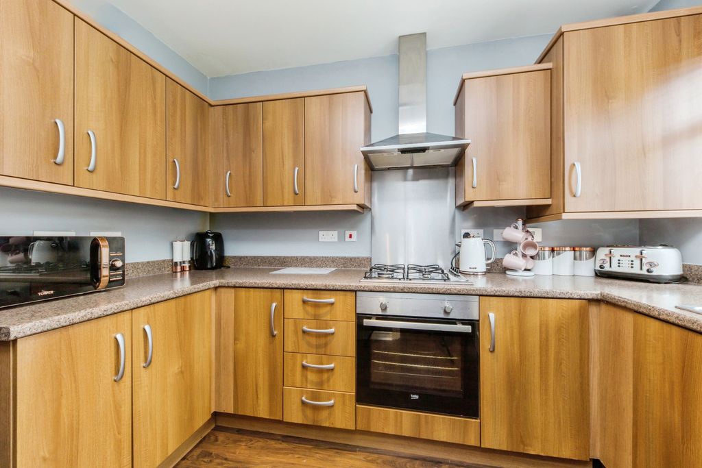 Property photo 2 of 17 Photography