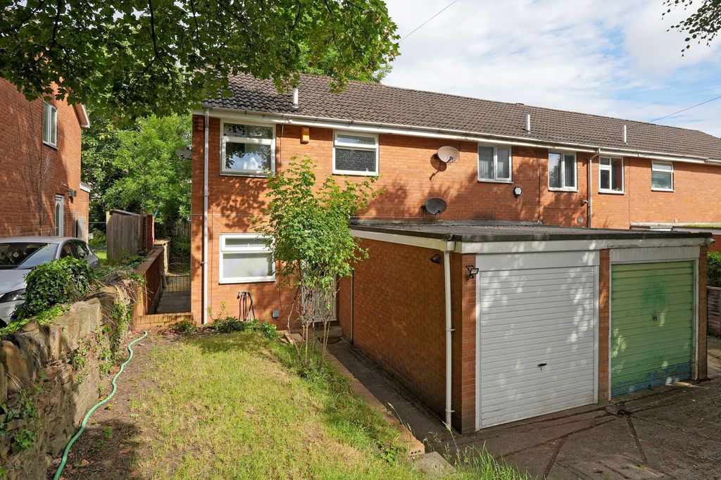 Property photo 1 of 21 Front External