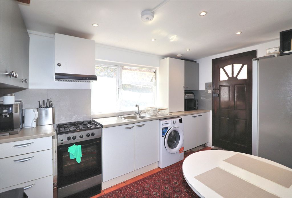 Property photo 2 of 12 Picture No. 01