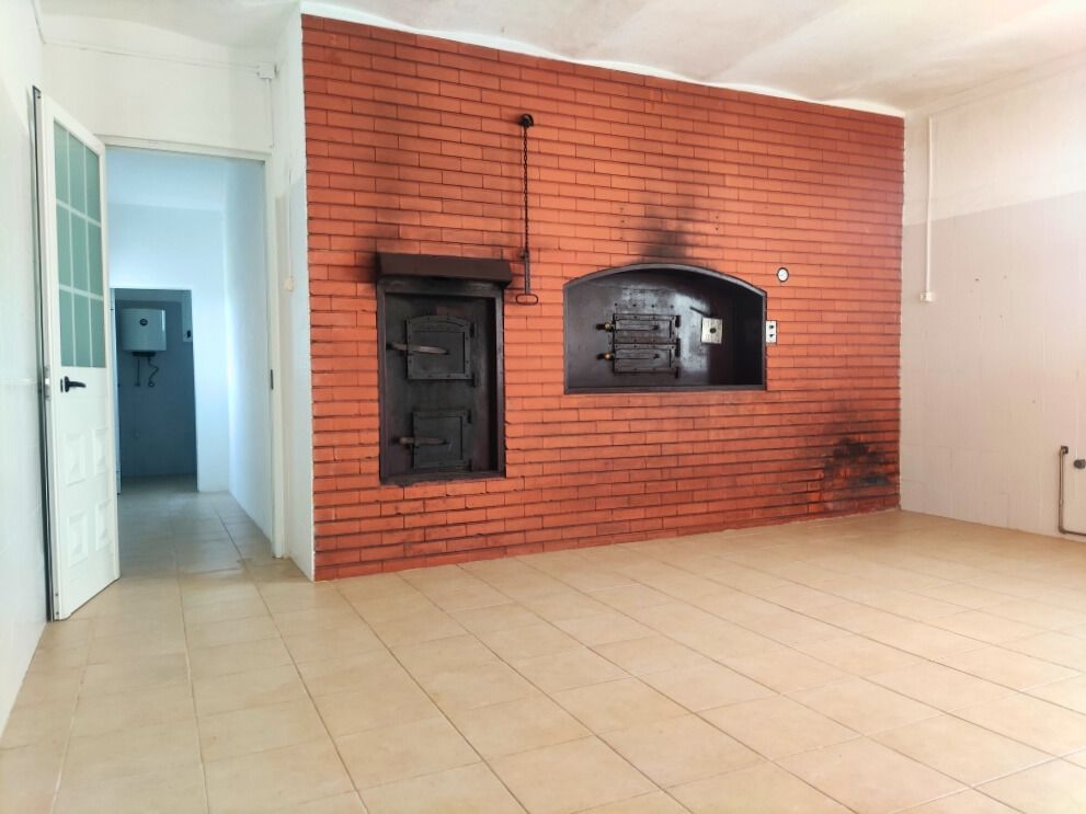 Property photo 3 of 23