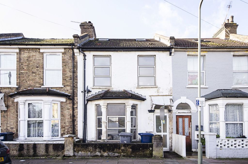 Property photo 1 of 1