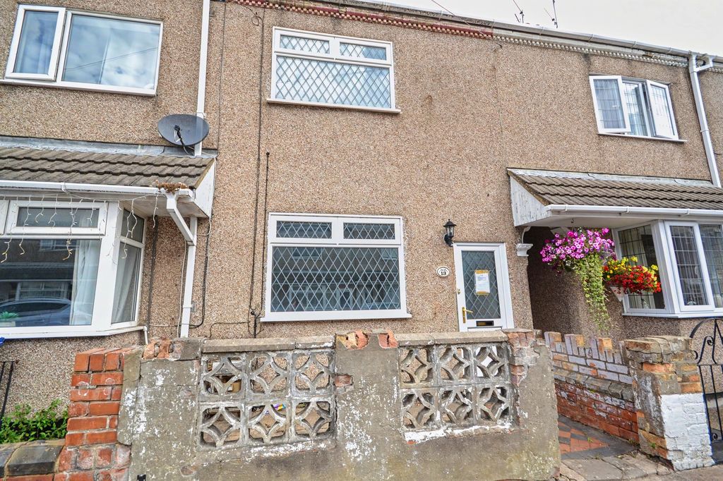 Property photo 1 of 17