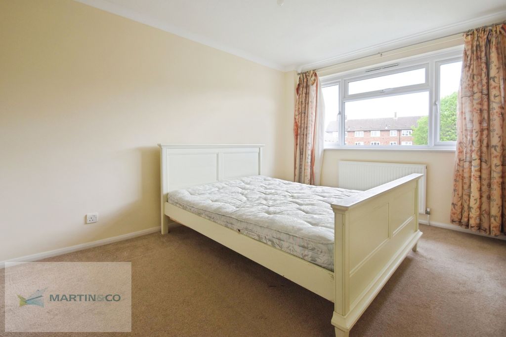 Property photo 2 of 6 2