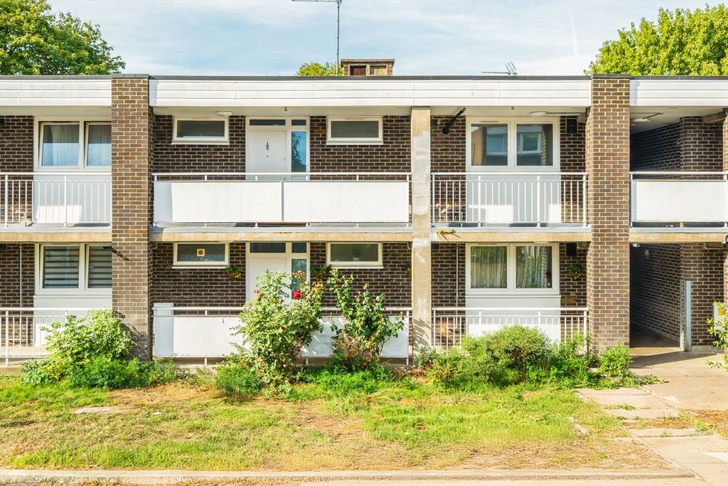 Property photo 1 of 6