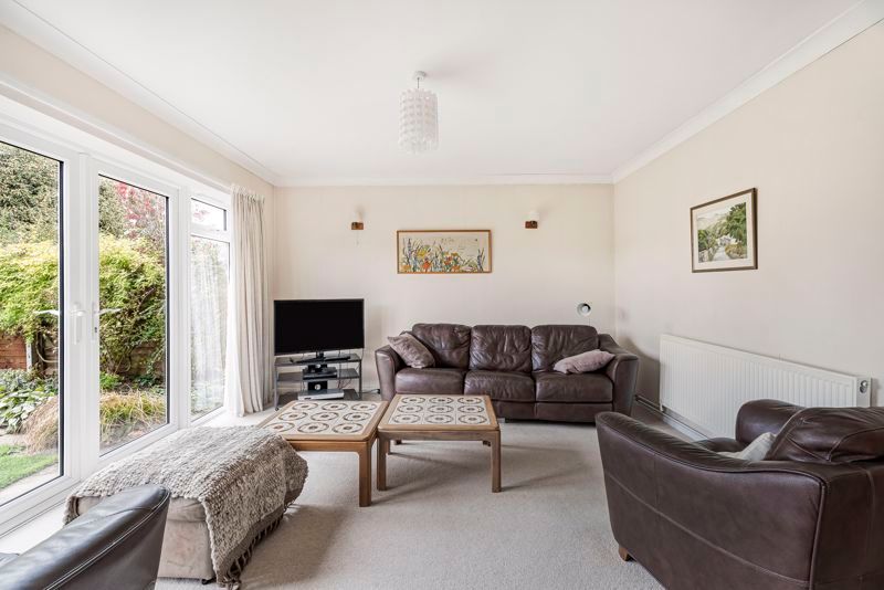 Property photo 2 of 25 Lounge