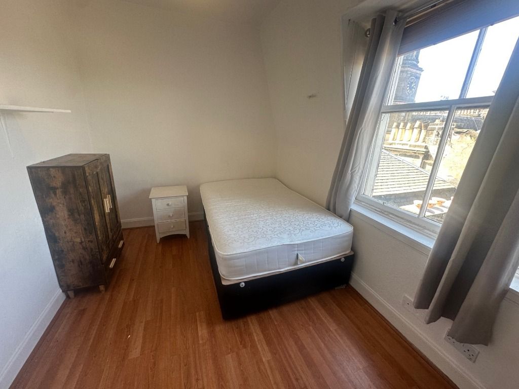 Additional image 7 of 4 bed flat to rentKing Street, Stirling Town, Stirling FK8
