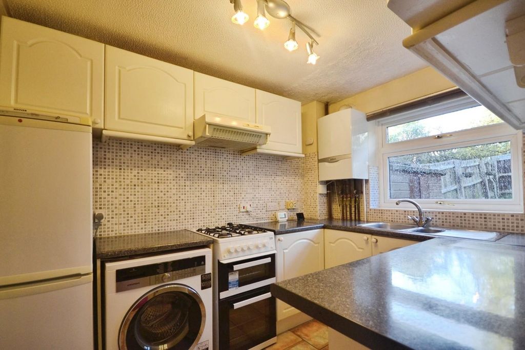 Property photo 2 of 12 F625d356-Dsc_0005.Jpg