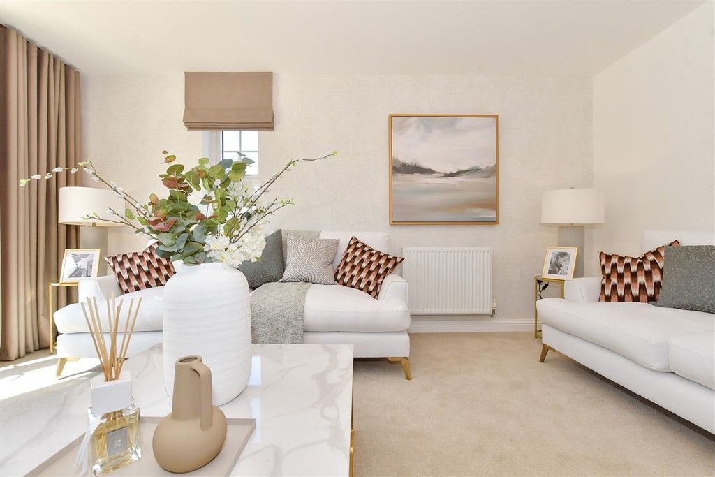 Property photo 3 of 11 Lounge