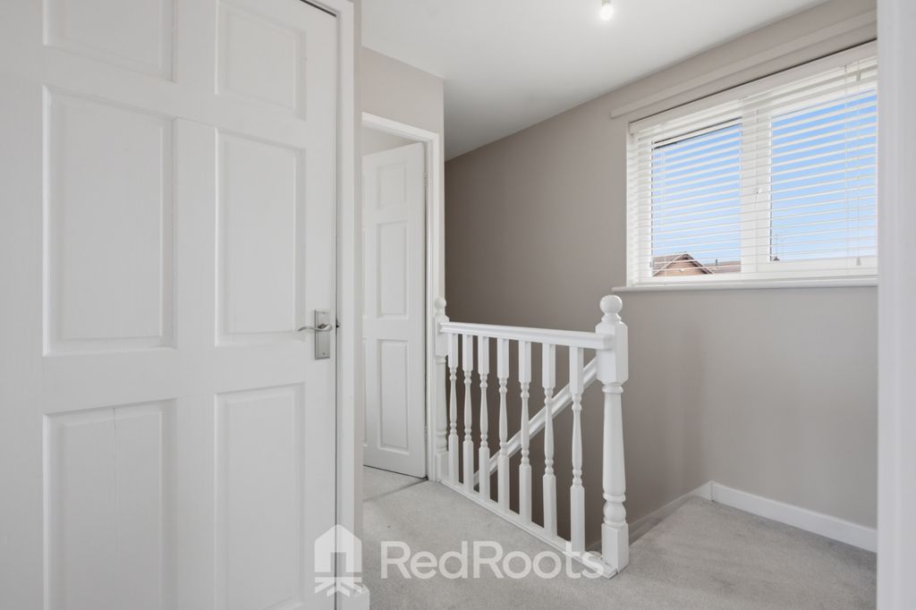Property photo 3 of 32 3853905