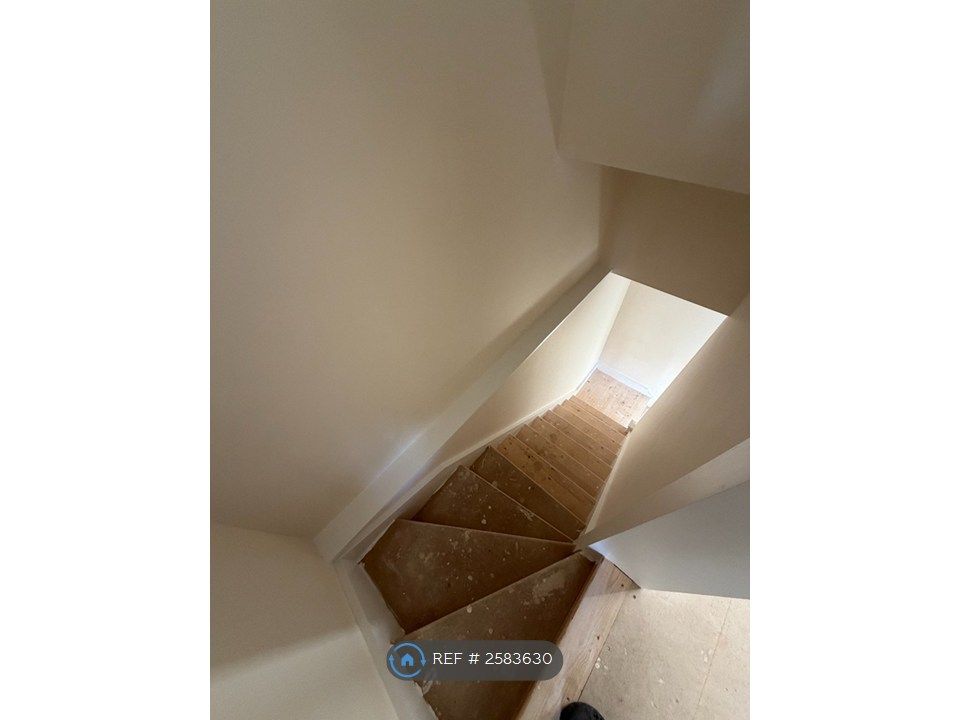 Property photo 3 of 15 Staircase