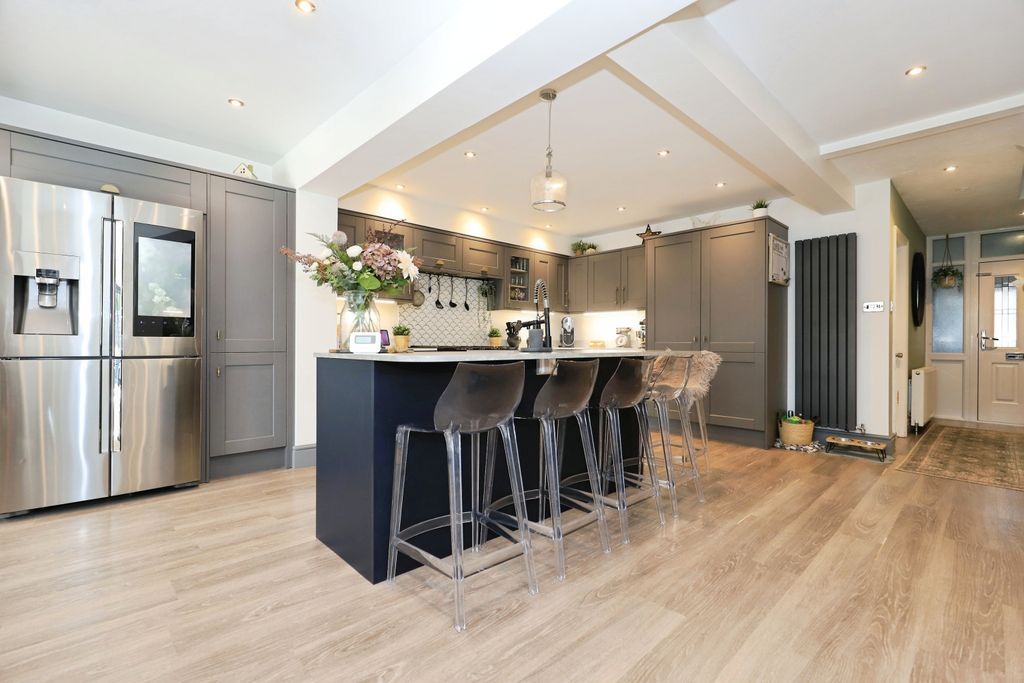 Additional image 4 of 4 bed semi-detached house for saleBruce Road, Kidderminster DY10