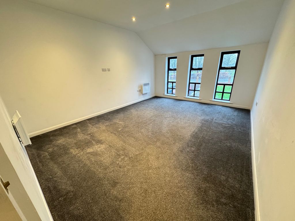 Property photo 2 of 9 Img_1086