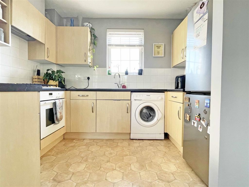 Property photo 3 of 17 K4.Jpg