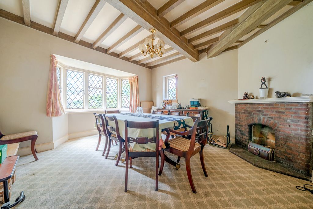 Property photo 3 of 25 Dining
