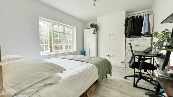 Property photo 3 of 11 Bedroom (Furnished)