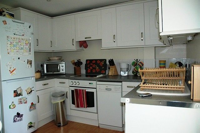 Property photo 2 of 9 Kitchen