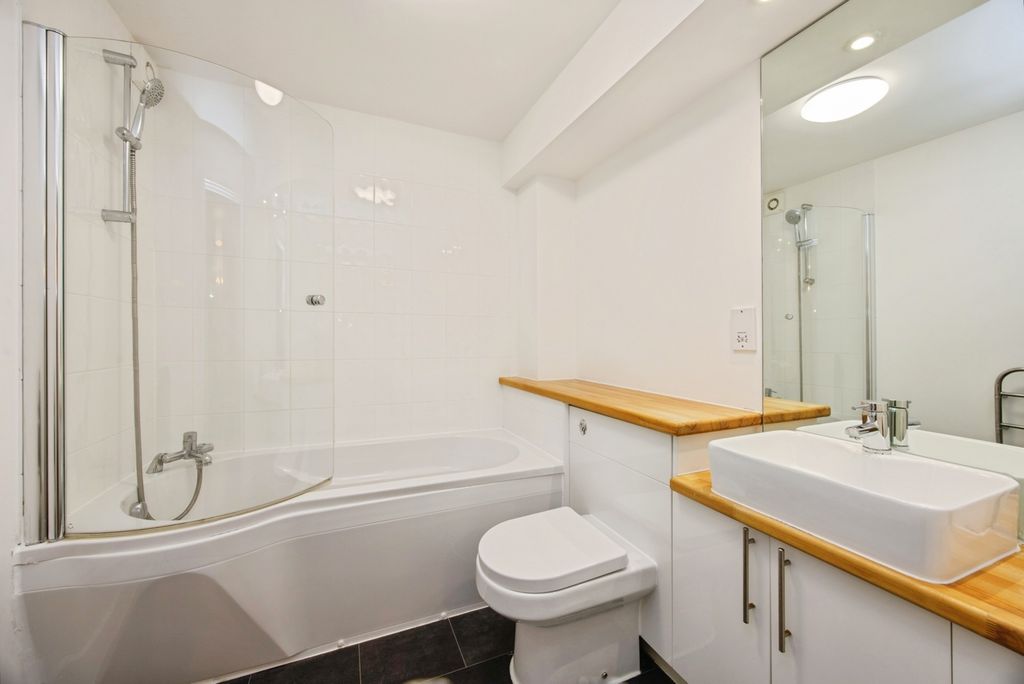 Additional image 16 of 2 bed flat for saleSandy Hill, St. Austell, Cornwall PL25