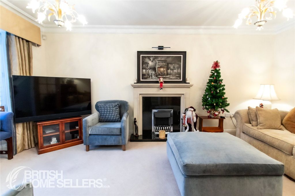 Property photo 3 of 28 Picture No. 04