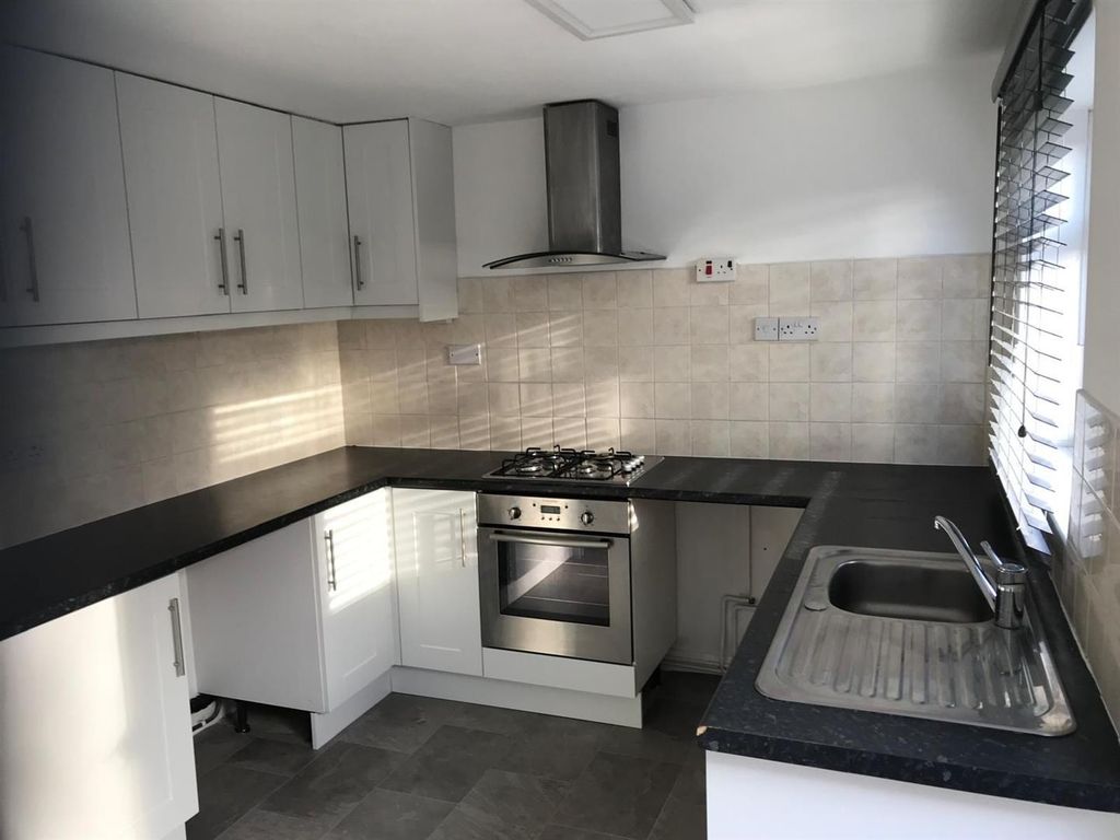 Property photo 2 of 14 C.Jpg