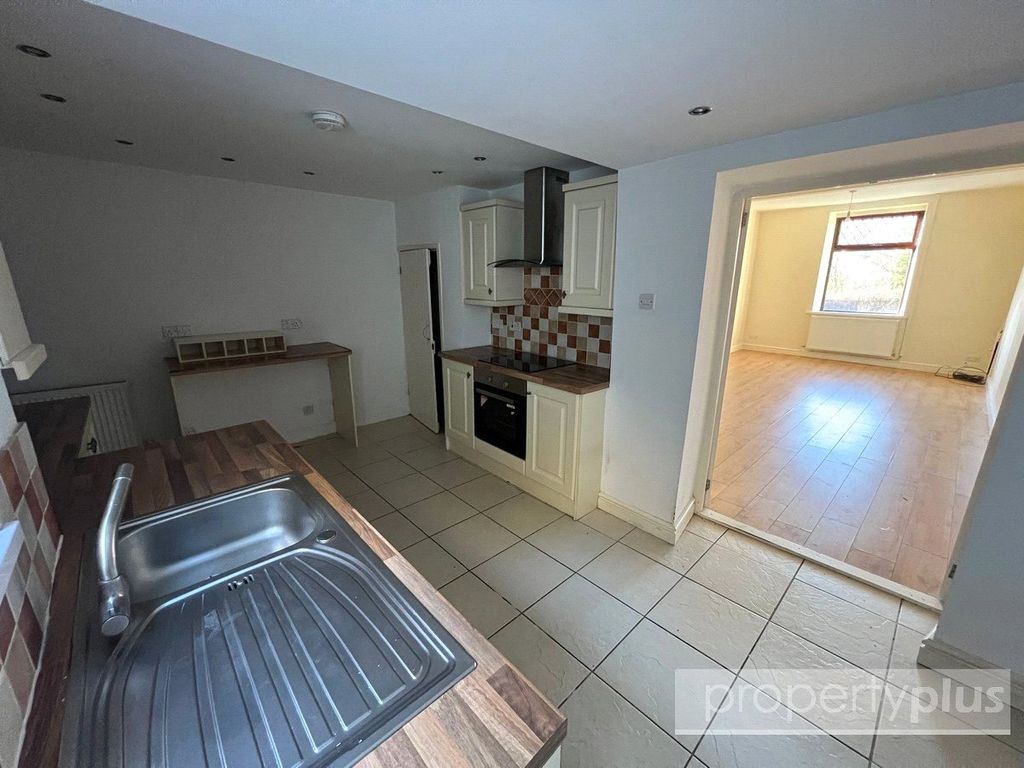 Property photo 3 of 13 Picture No. 22