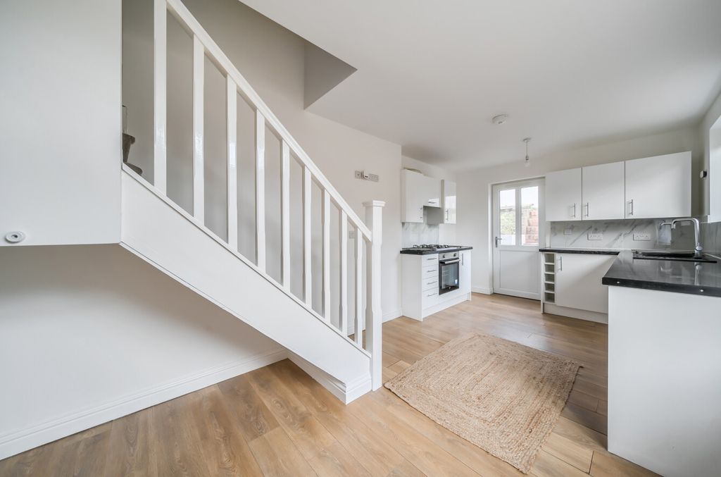 Property photo 2 of 20 Breakfast Room