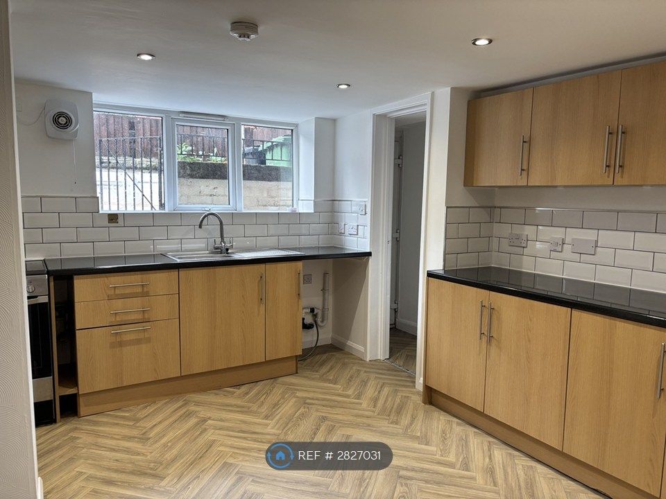 Property photo 1 of 16 Kitchen