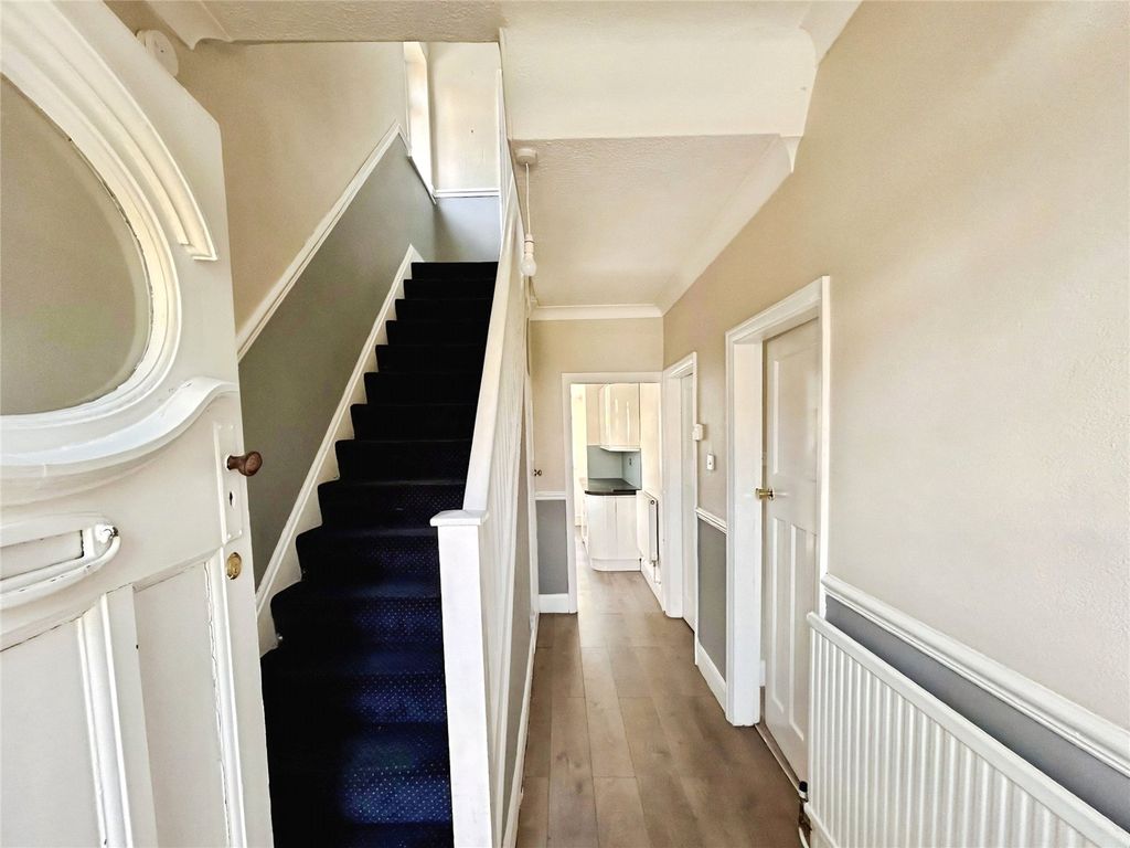 Property photo 2 of 12 Hallway