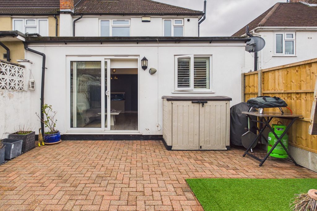 Property photo 3 of 15