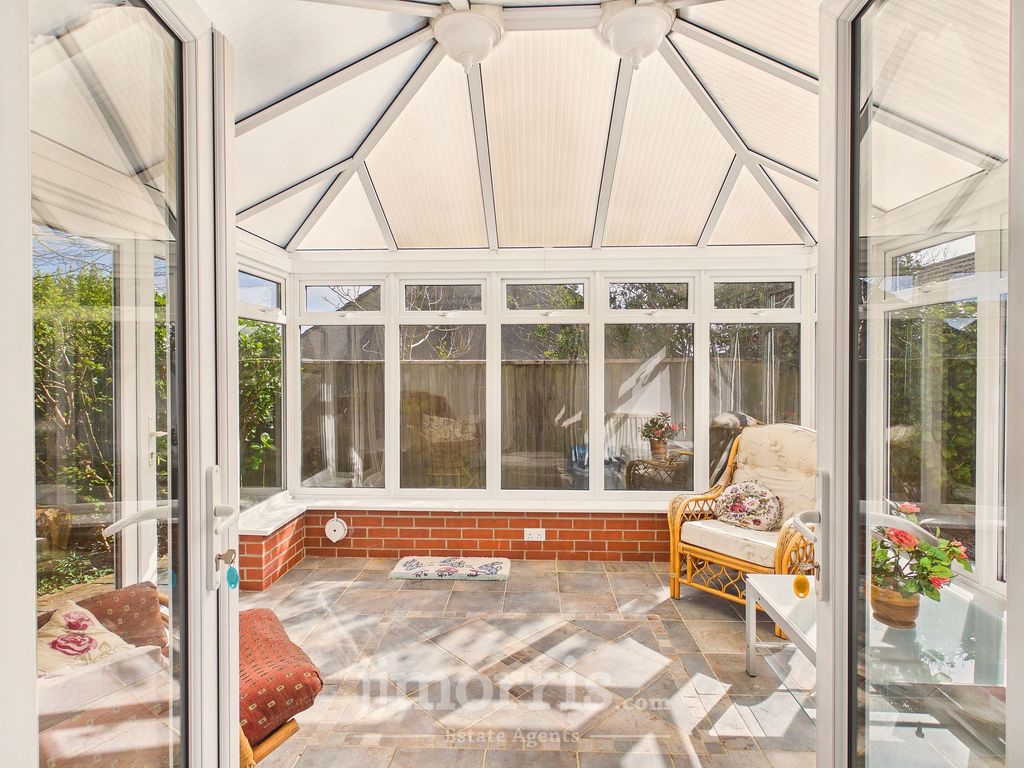 Property photo 3 of 31