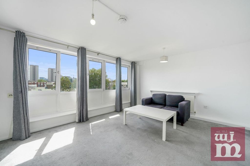 Property photo 3 of 10 Reception Room