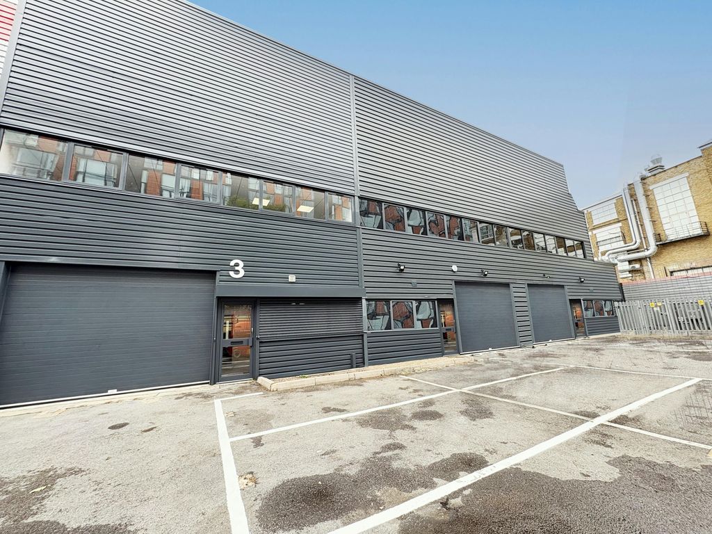 Property photo 1 of 10 Unit 3 Acton Vale  2.Jpg