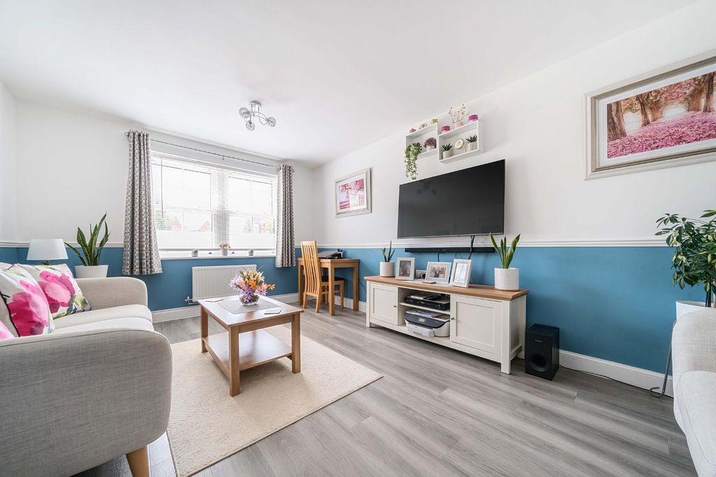 Property photo 2 of 16 19-1302161-19-683Da8686c9E0-19.Jpg
