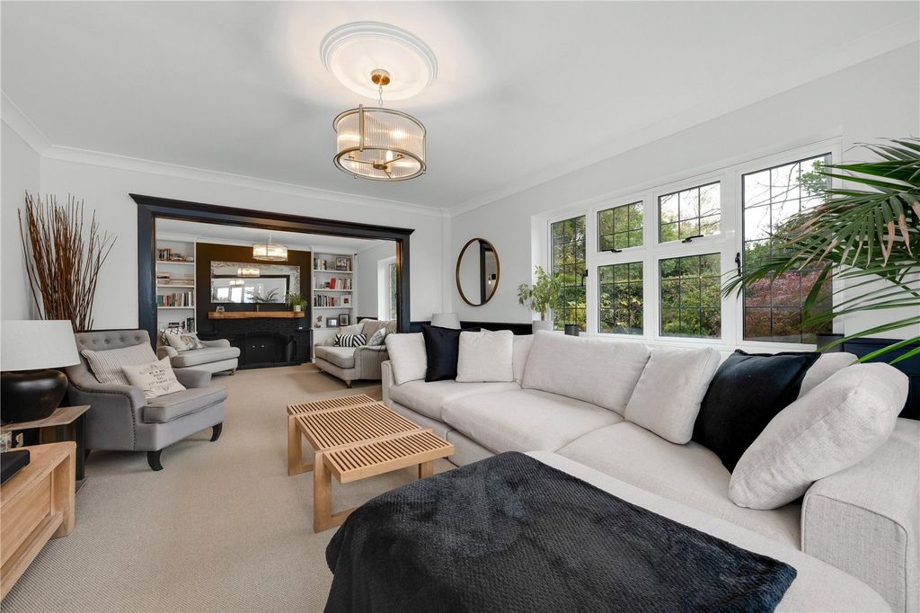 Property photo 2 of 23 Picture No. 19