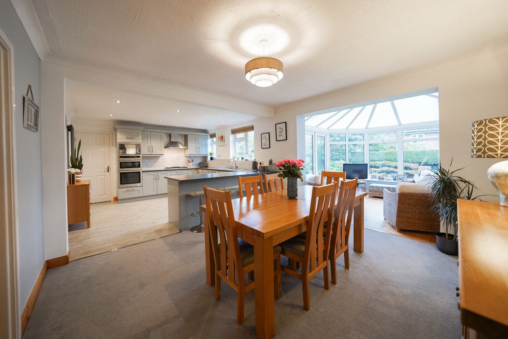 Property photo 2 of 28 565347_2_7395631